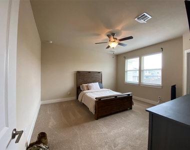 347 Madison Oaks - Photo Thumbnail 26