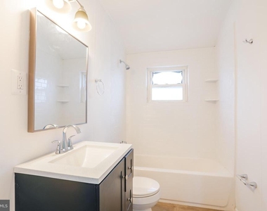 1046 Middlesex Road - Photo Thumbnail 14