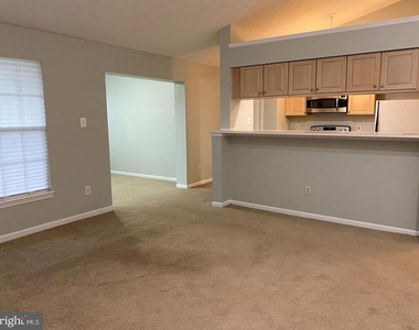 23 Laurel Path - Photo Thumbnail 6