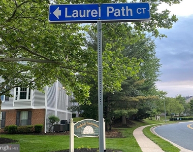 23 Laurel Path - Photo Thumbnail 2