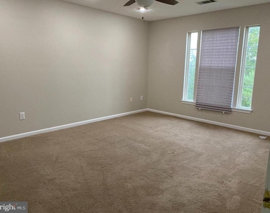 23 Laurel Path - Photo Thumbnail 12