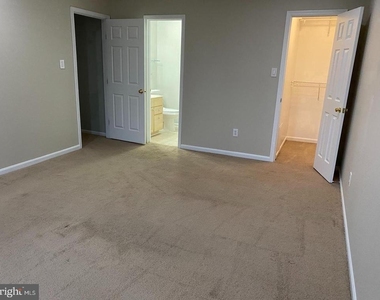 23 Laurel Path - Photo Thumbnail 11