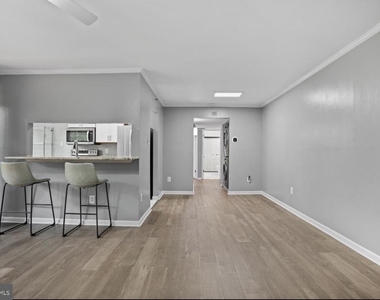 4 Cedar Valley Place - Photo Thumbnail 2