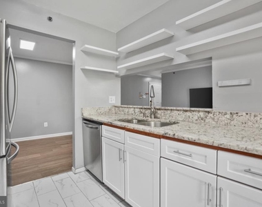 4 Cedar Valley Place - Photo Thumbnail 8