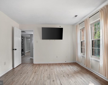 4 Cedar Valley Place - Photo Thumbnail 19