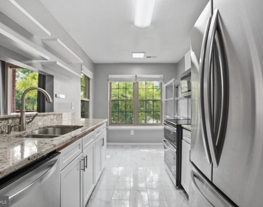 4 Cedar Valley Place - Photo Thumbnail 6