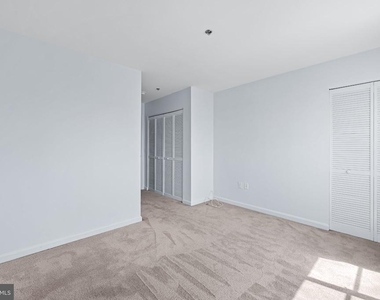 2702 Lighthouse Point East E - Photo Thumbnail 21
