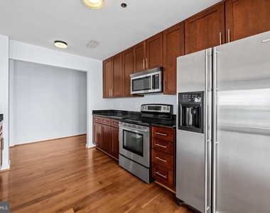 2702 Lighthouse Point East E - Photo Thumbnail 7