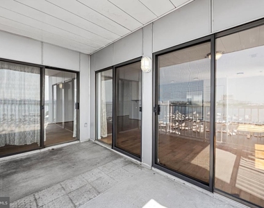 2702 Lighthouse Point East E - Photo Thumbnail 16