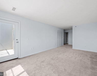2702 Lighthouse Point East E - Photo Thumbnail 28