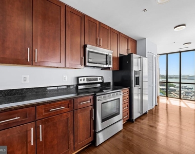 2702 Lighthouse Point East E - Photo Thumbnail 6