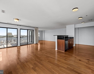 2702 Lighthouse Point East E - Photo Thumbnail 9