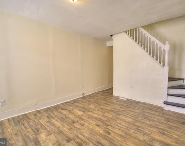 2540 Greenmount Avenue - Photo Thumbnail 2