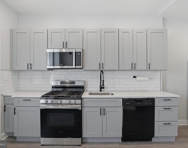 2605 Denison Street - Photo Thumbnail 12