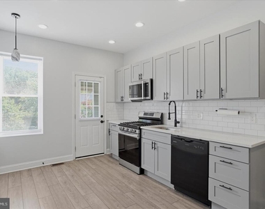 2605 Denison Street - Photo Thumbnail 10