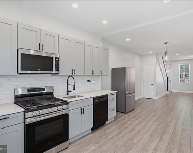 2605 Denison Street - Photo Thumbnail 11