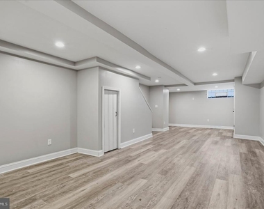 2605 Denison Street - Photo Thumbnail 19