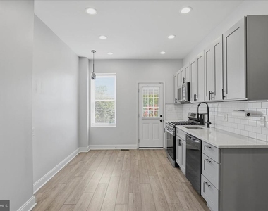 2605 Denison Street - Photo Thumbnail 9