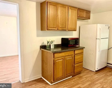 302 Decatur Street - Photo Thumbnail 9