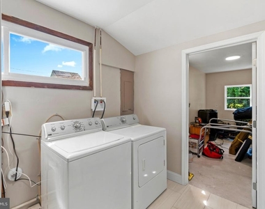 10 N Meadow Drive - Photo Thumbnail 22