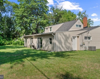 10 N Meadow Drive - Photo Thumbnail 25