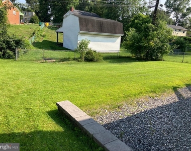 7657 3rd Avenue - Photo Thumbnail 7