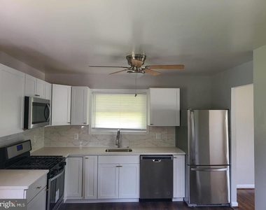 7657 3rd Avenue - Photo Thumbnail 15