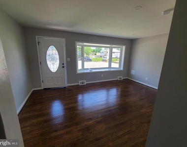 7657 3rd Avenue - Photo Thumbnail 9
