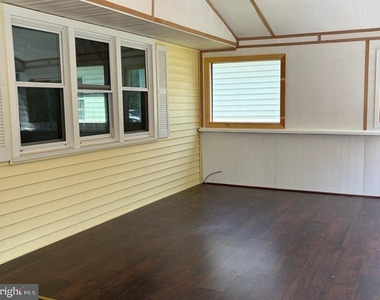 32655 Cedar Drive - Photo Thumbnail 2