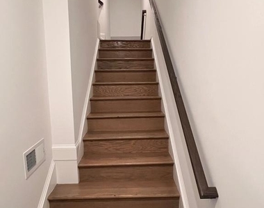 357 Andrew Court - Photo Thumbnail 9