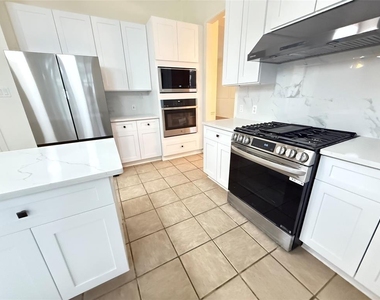 15220 Calaveras Dr - Photo Thumbnail 5