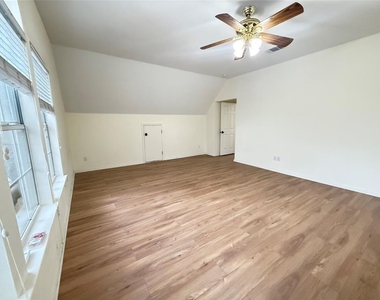 15220 Calaveras Dr - Photo Thumbnail 22