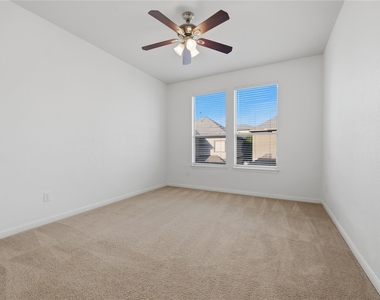 11400 W Parmer Ln - Photo Thumbnail 18