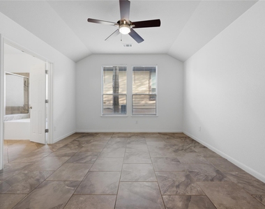 11400 W Parmer Ln - Photo Thumbnail 17