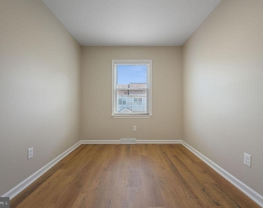 1192 Madison Court - Photo Thumbnail 10
