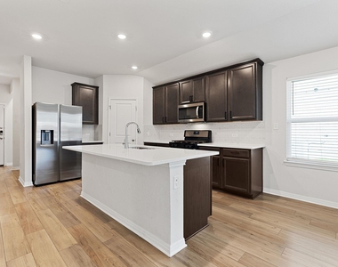 2803 Canteen Creek Way - Photo Thumbnail 3