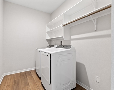 2803 Canteen Creek Way - Photo Thumbnail 17