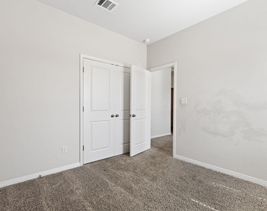 2803 Canteen Creek Way - Photo Thumbnail 20