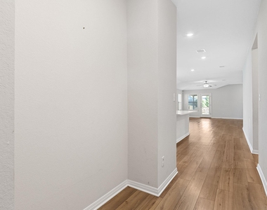 2803 Canteen Creek Way - Photo Thumbnail 8