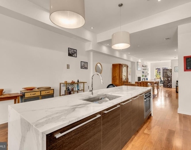 1207 Girard Street Nw - Photo Thumbnail 6