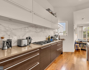 1207 Girard Street Nw - Photo Thumbnail 7