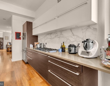 1207 Girard Street Nw - Photo Thumbnail 4
