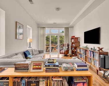 1207 Girard Street Nw - Photo Thumbnail 9