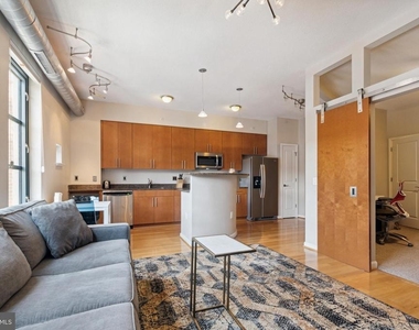 1390 Kenyon Street Nw - Photo Thumbnail 6