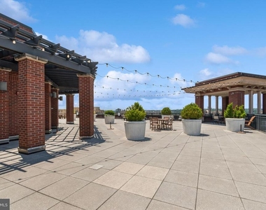 1390 Kenyon Street Nw - Photo Thumbnail 17