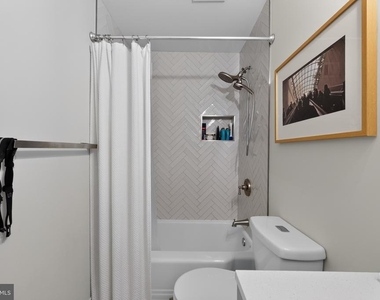 715 A Street Ne - Photo Thumbnail 19