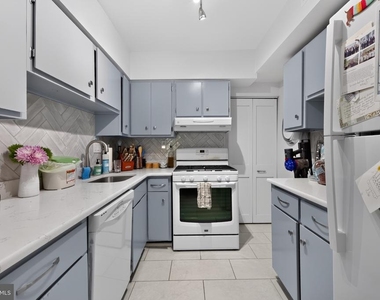 715 A Street Ne - Photo Thumbnail 11