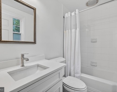 4325 47th Street Nw - Photo Thumbnail 9