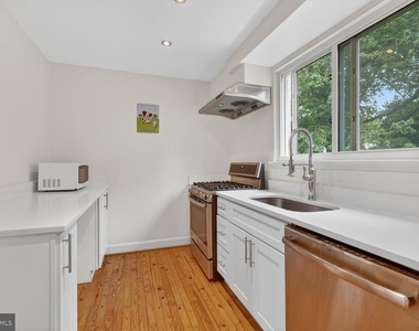 4325 47th Street Nw - Photo Thumbnail 5
