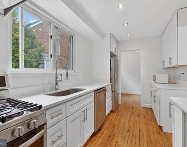 4325 47th Street Nw - Photo Thumbnail 6